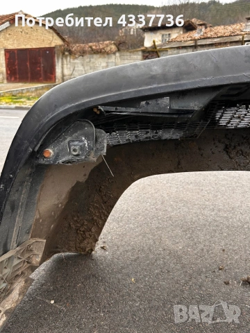 Предна броня Audi B4, снимка 4 - Части - 53081409