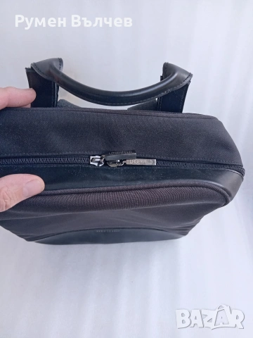 раничка Lagerfeld, снимка 2 - Раници - 53807900