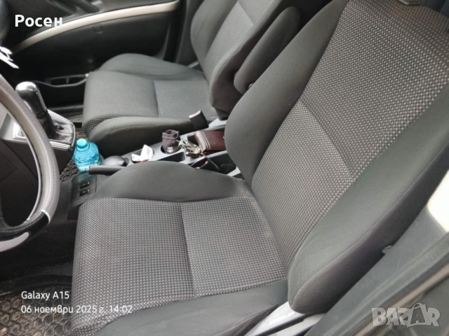 Тойота Корола Версо, снимка 5 - Автомобили и джипове - 52446549