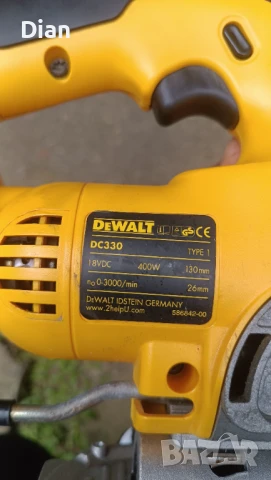 Акумулаторен прободен трион / зеге DeWalt DC330 с две батерии., снимка 4 - Други инструменти - 50464638