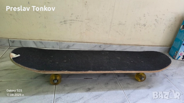 Скейтборд 80см на 20см.