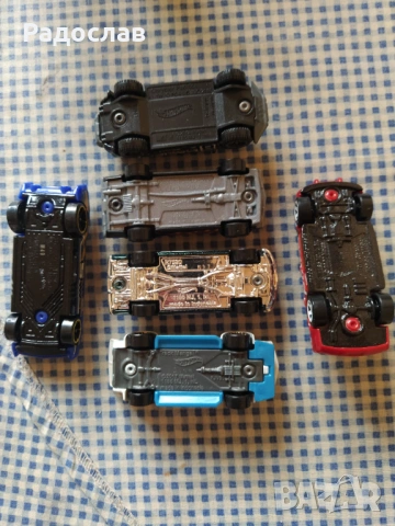 колички Hot Wheels, снимка 2 - Коли, камиони, мотори, писти - 53917388