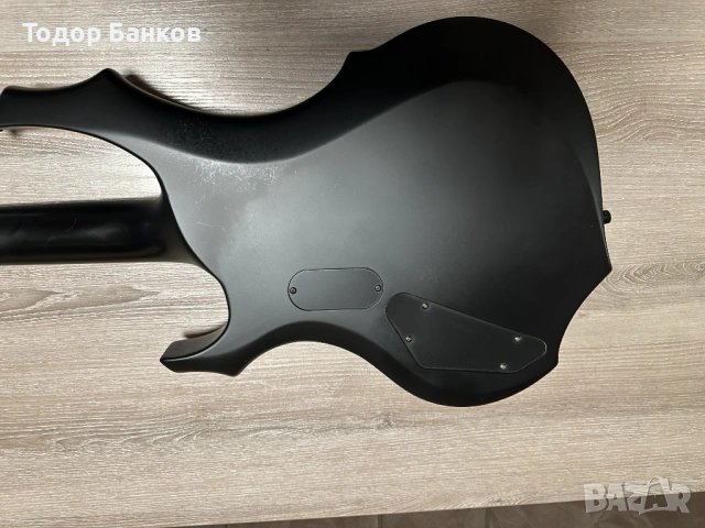 Продавам бас "LTD Black Metal Edition", снимка 11 - Китари - 53541320