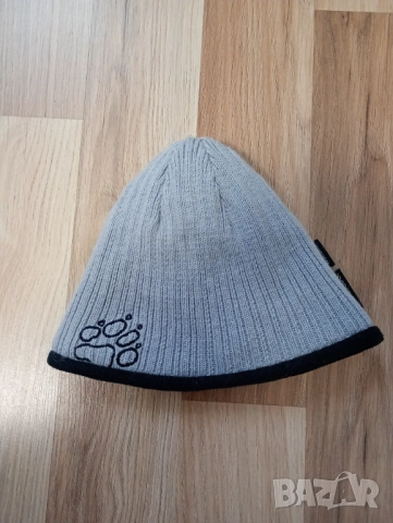Зимни шапки Moncler,Scotch & soda,Jack Wolfskin , снимка 4 - Други стоки за дома - 52905999