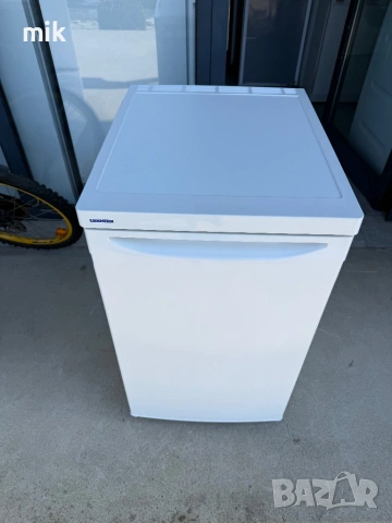 Малък хладилник с камера Либхер 50 см широк, снимка 6 - Хладилници - 53704133