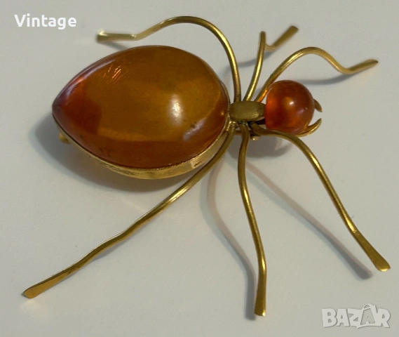 Антикварна съветска позлатена брошка с кехлибар , снимка 3 - Антикварни и старинни предмети - 53668774