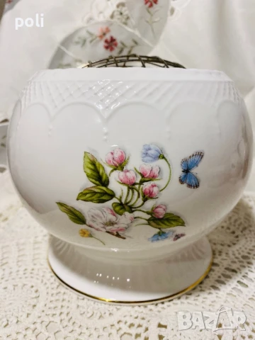 порцеланова кашпа , снимка 10 - Саксии и кашпи - 51280372