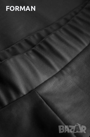 Клин-панталон имитиращ кожен от тънък промазан плат, снимка 2 - Панталони - 45068772