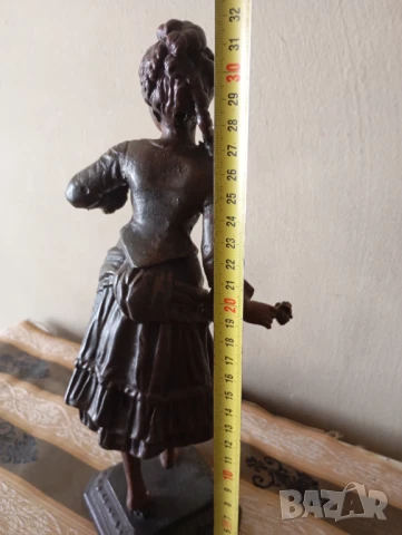 Стара статуетка, снимка 5 - Статуетки - 50970245