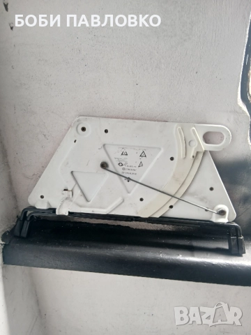 Авариен триъгълник w202 w203 w220 оем сгъваем , снимка 5 - Аксесоари и консумативи - 51965162