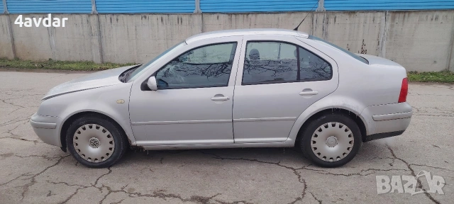 VW Bora 2.0 115 kоня, снимка 7 - Автомобили и джипове - 53134339