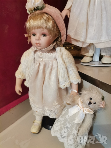 Колекция от 10 порцеланови кукли, снимка 3 - Колекции - 44686248