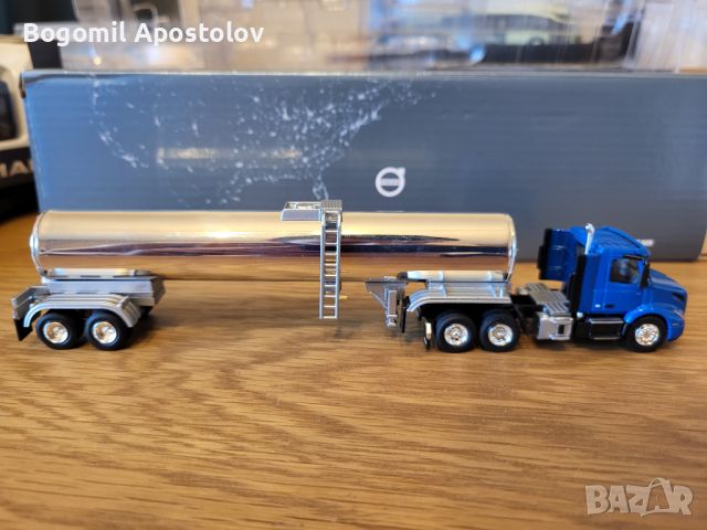 Умален модел на Volvo VNR 300 с ремарке 1:87, снимка 8 - Колекции - 45602336