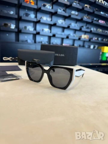 очила с черен обикновен калъф prada , снимка 3 - Слънчеви и диоптрични очила - 51293702