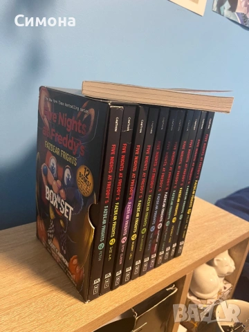 Five Nights at Freddy’s - Fazbear Frights Boxed Set, снимка 3 - Художествена литература - 53933159