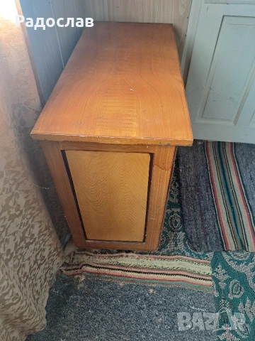 Старо дървено долапче, снимка 3 - Антикварни и старинни предмети - 53076649