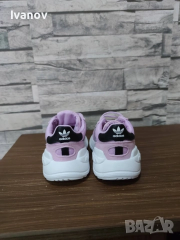 Оригинални детски маратонки Адидас, номер 21, снимка 3 - Детски маратонки - 53561080