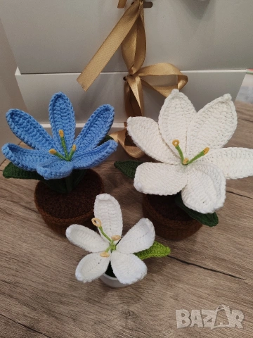 Ръчно плетени цветя, саксии и подаръчни кутии, снимка 6 - Декорация за дома - 54053635