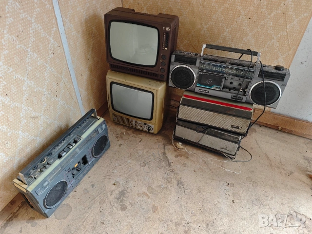Продавам стари касетофони , телевизори ,списания , магнетофони ., снимка 3 - Антикварни и старинни предмети - 54087184