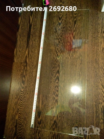 Стъклени рафтове(76.5/30см.) и вратички от холна секция 