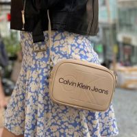 дамски висококачествени чанти Calvin Klein , снимка 1 - Чанти - 45608752