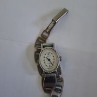 часовник ЧАЙКА  дамски  механичен, снимка 1 - Други ценни предмети - 45262430