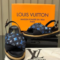 LOUIS VUITTON дамски сандали, снимка 2 - Сандали - 44971505