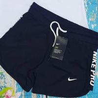 Nike pro дамски къси панталони , снимка 1 - Панталони - 46146101