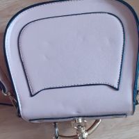 Малка розова чанта, снимка 4 - Чанти - 45783546