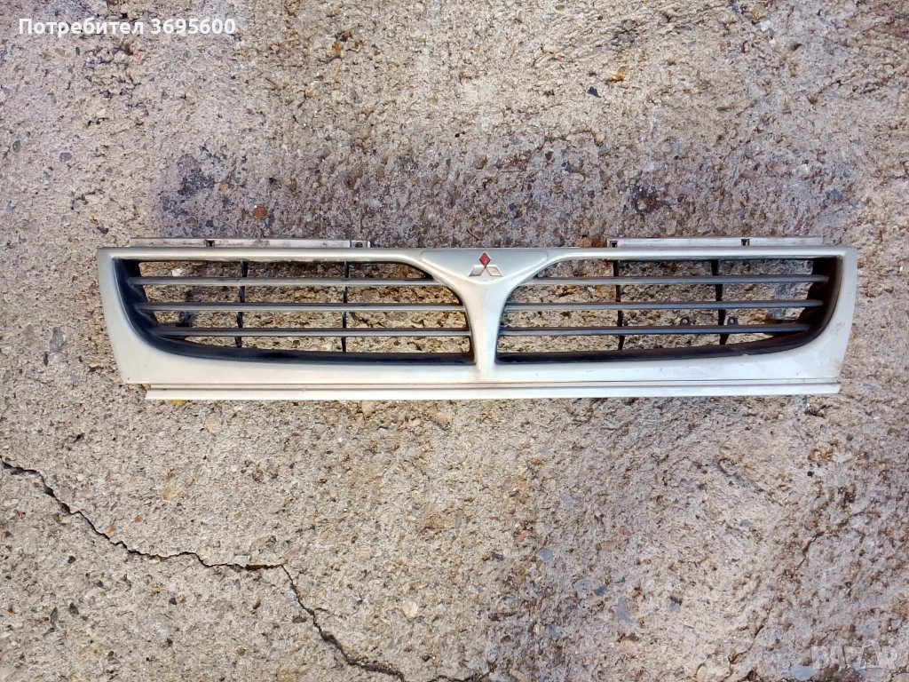 Решетка Mitsubishi space runner Мицубиши Спайсрънър, снимка 1