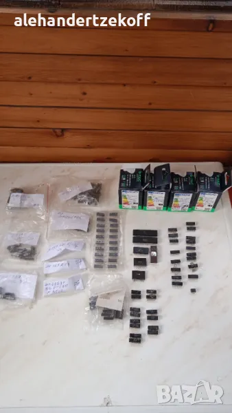 Електронни компоненти, снимка 1