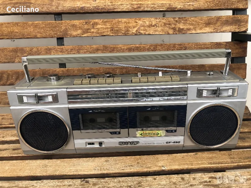 Радиокасетофон Sharp GF 450-за ремонт!, снимка 1