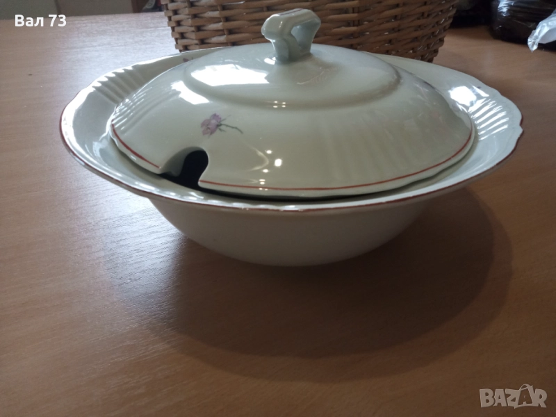 Голяма порцеланова купа , снимка 1