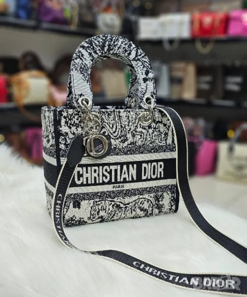 чанти christian dior , снимка 1