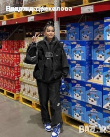 Дамски спортен екип от три части с елек , снимка 1