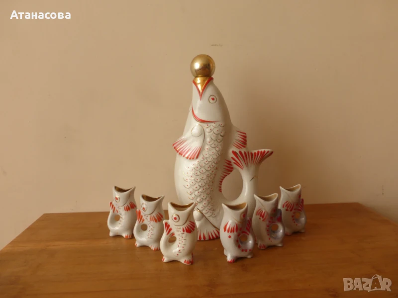 Украински порцеланов сервиз за ракия чаши и кана Риби 1960 г риба, снимка 1