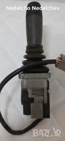 Едноосен джойстик ELOBAU J7H6CA0EA0AAAF01 за товарач и друга техника, снимка 6 - Индустриална техника - 51134110