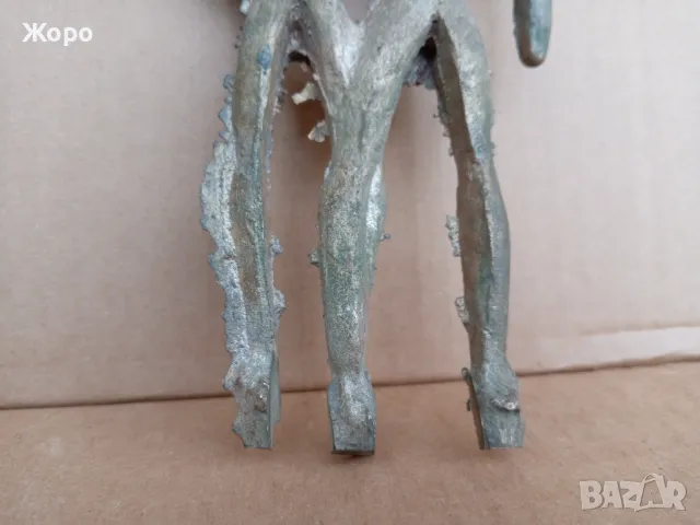 Бронзова статуетка фигура пластика творба края на 70-те го, снимка 3 - Колекции - 49670594