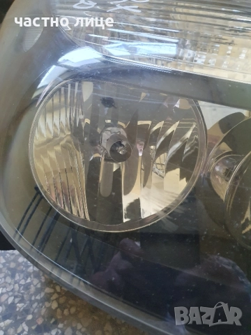 Десен фар за Рено Меган Сценик , снимка 2 - Части - 47613004