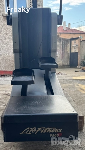 Life Fitness Елиптичен кростренажор  CT9500 Elliptical Cross Trainer CT9500, снимка 4 - Фитнес уреди - 52950179