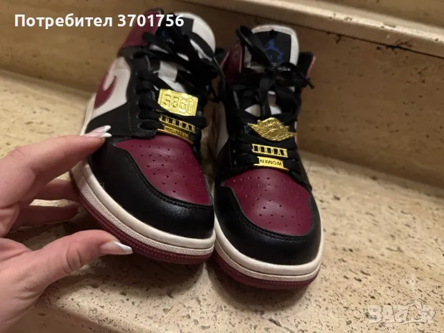 Nike jordan кецове Jordan 1 Mid Maroon Black, снимка 1 - Кецове - 47876659