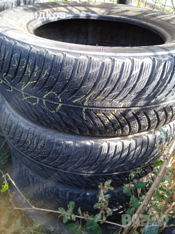235/60/17 зимни гуми 4 броя.