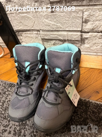 Дамски туристически обувки 