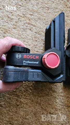 Продавам стойка за лазерен нивелир  BOSCH BM 1 Professional, снимка 3 - Измервателни инструменти - 52280920