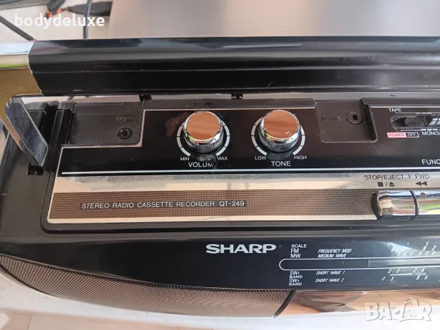 SHARP QT-249 радио-касетофон, снимка 5 - Радиокасетофони, транзистори - 50358339