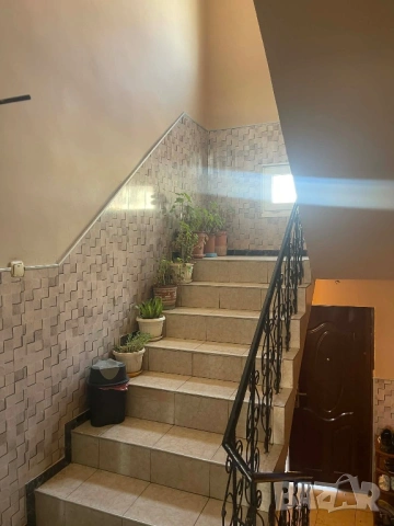 Къща на 2-етажа в кв. Кулата , снимка 10 - Къщи - 54006475