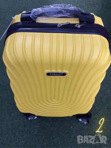 Стилен куфар с колелца за ръчен багаж с твърдо покритие 40/30/20см, снимка 9 - Куфари - 45753064
