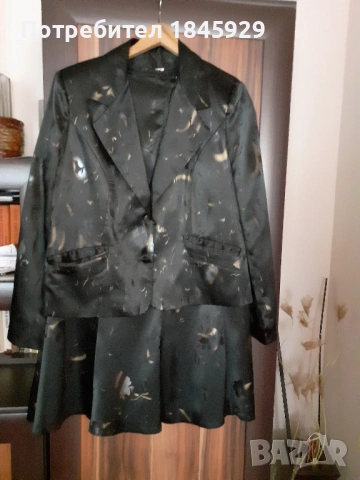 Дамски костюм от сатен и блузи, снимка 2 - Костюми - 54118522