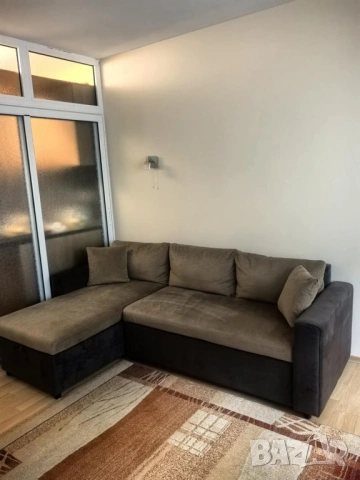 Разтегателен диван