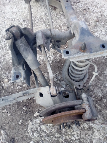 Заден мост Ford Mondeo MK3 Комби, снимка 2 - Части - 53718232